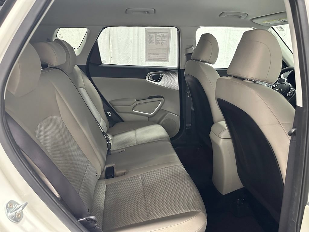 Used 2023 Kia Soul LX w/ LX Technology Package FWD image 54