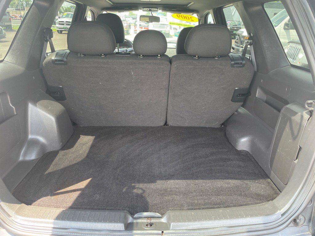Used 2009 Ford Escape XLT FWD image 8