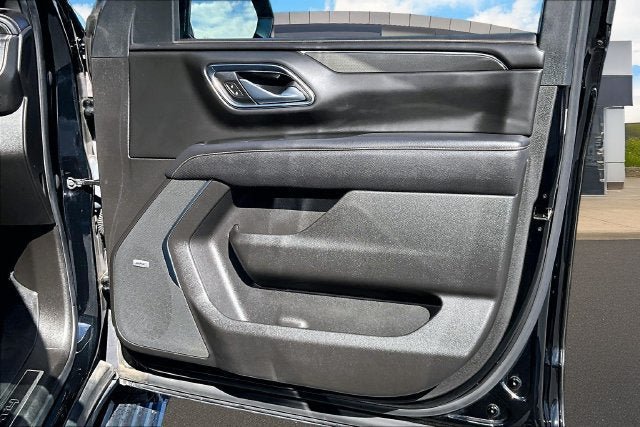 Used 2021 GMC Yukon AT4 w/ AT4 Premium Package AWD/4WD image 19