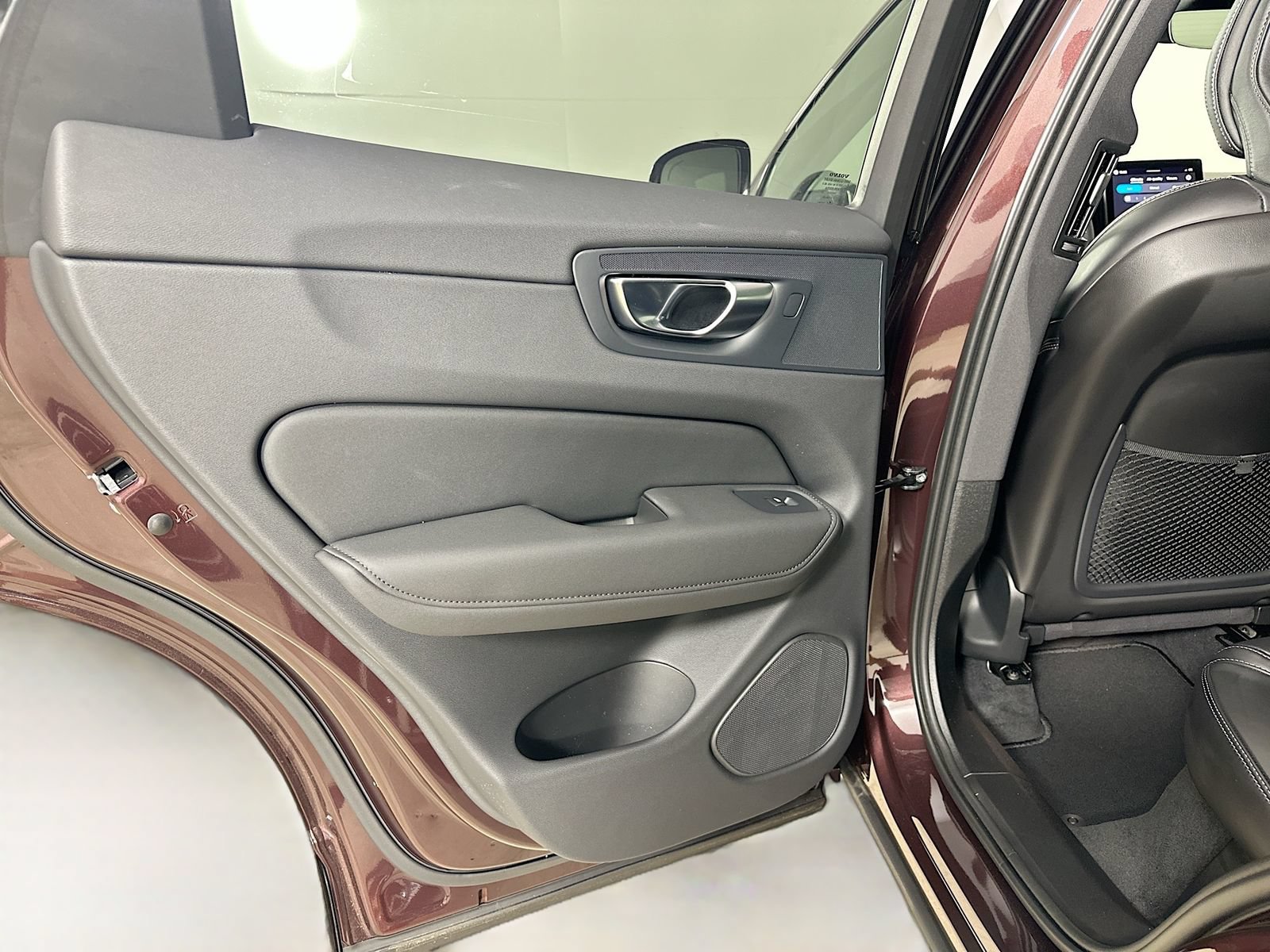 New 2026 Volvo XC60 B5 Ultra w/ Protection Package Premier AWD/4WD image 36