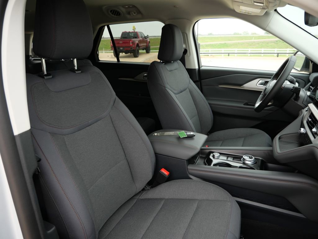 New 2026 Ford Explorer Active RWD image 20