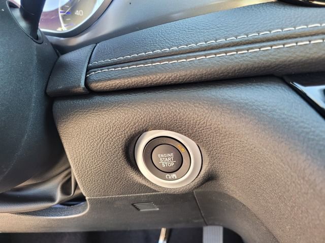 New 2026 Chrysler Pacifica Select FWD image 24