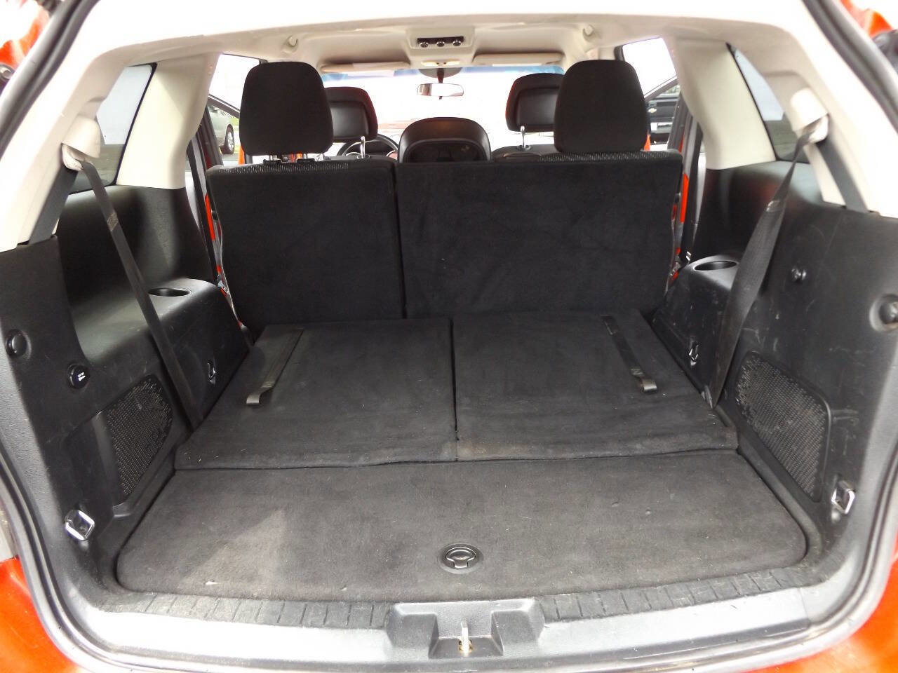 Used 2014 Dodge Journey SXT w/ Flexible Seating Group image 32