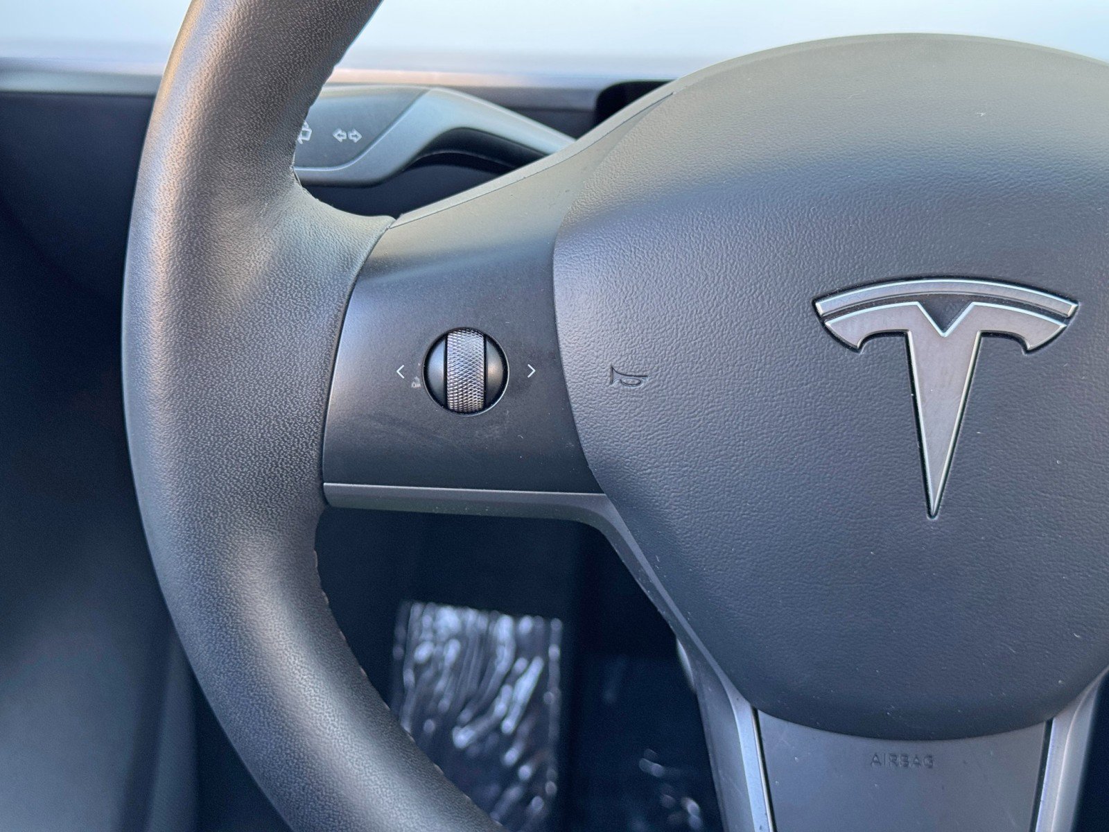 Used 2022 Tesla Model Y Performance AWD/4WD image 19