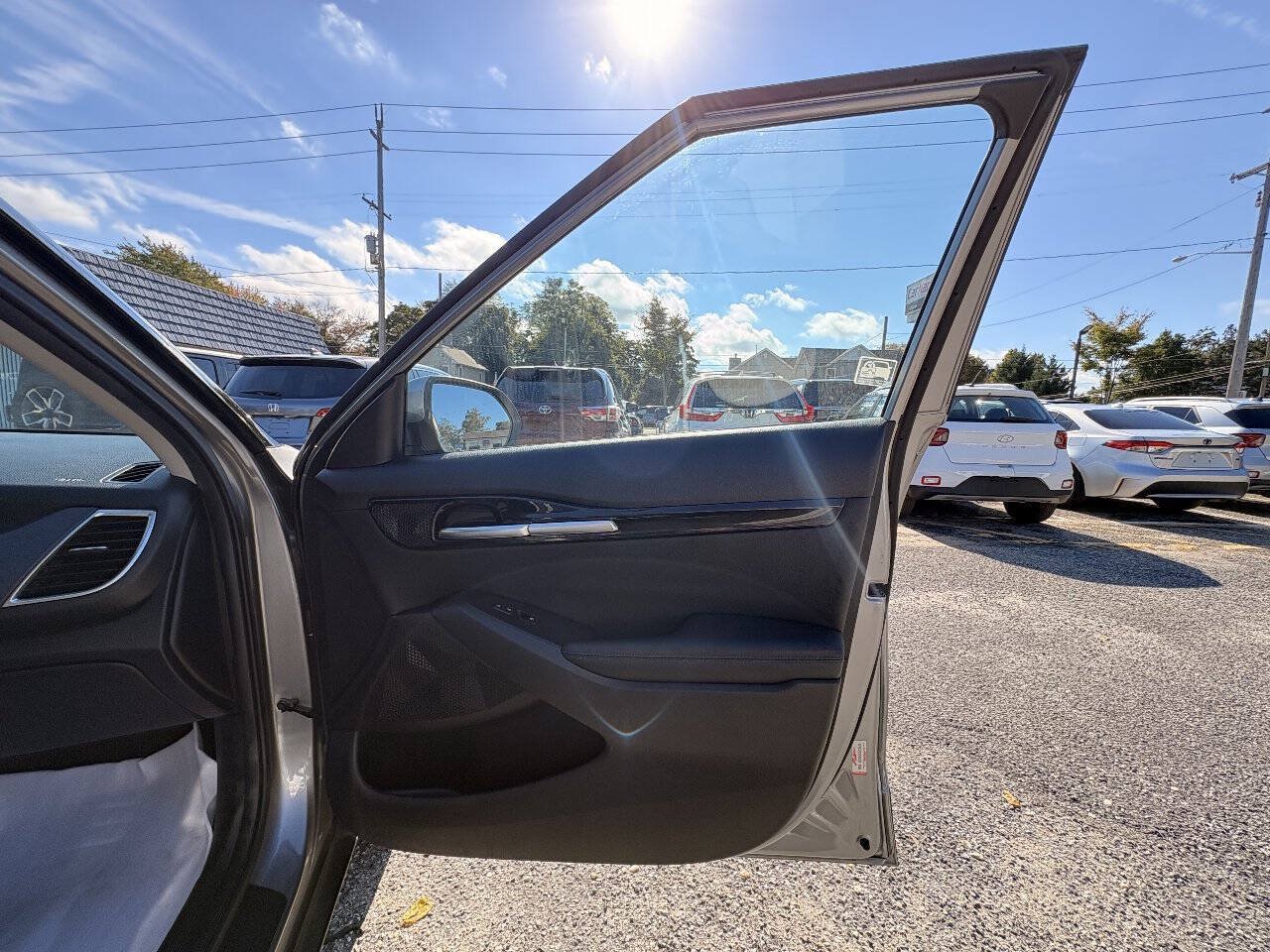 Used 2021 Kia Seltos S FWD image 32