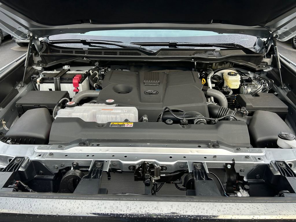 New 2026 Toyota Tundra Platinum w/ TRD Off-Road Package image 29