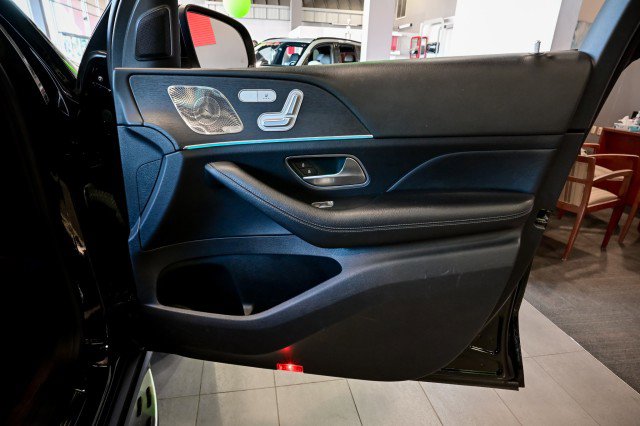 Used 2022 Mercedes-Benz GLE 350 4MATIC w/ Premium Package image 28
