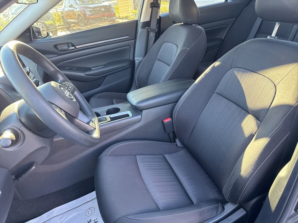 Used 2025 Nissan Altima 2.5 S image 19