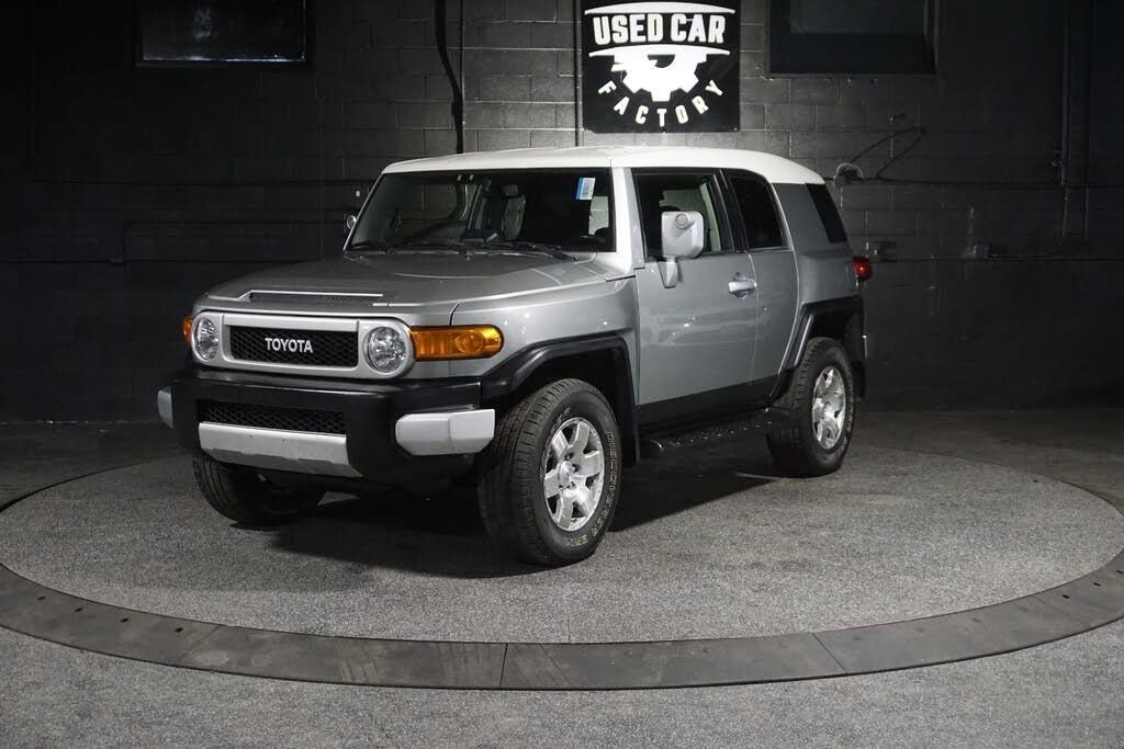 Used 2010 Toyota FJ Cruiser 4WD image 1