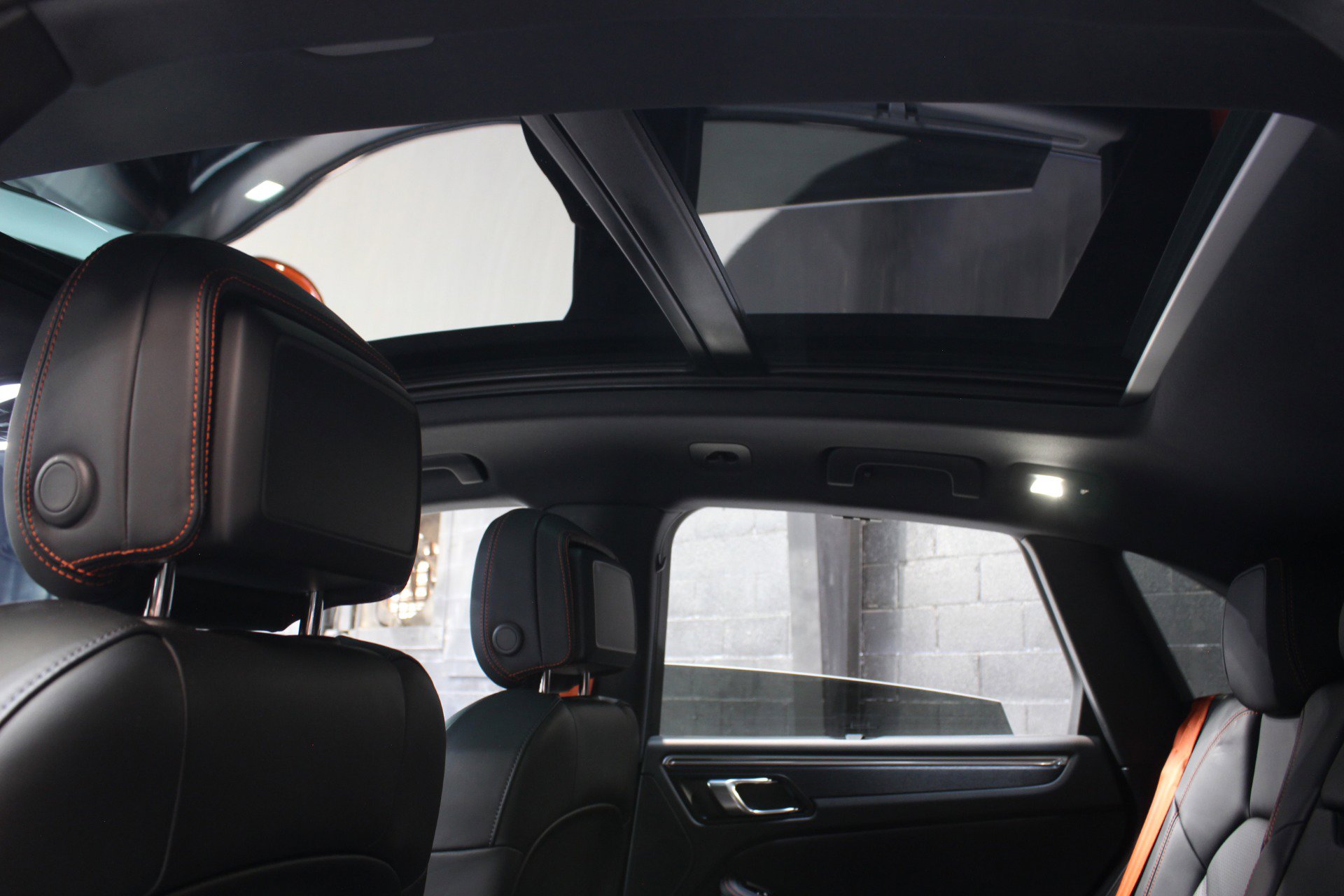 Used 2023 Porsche Macan GTS w/ Premium Package Plus image 29