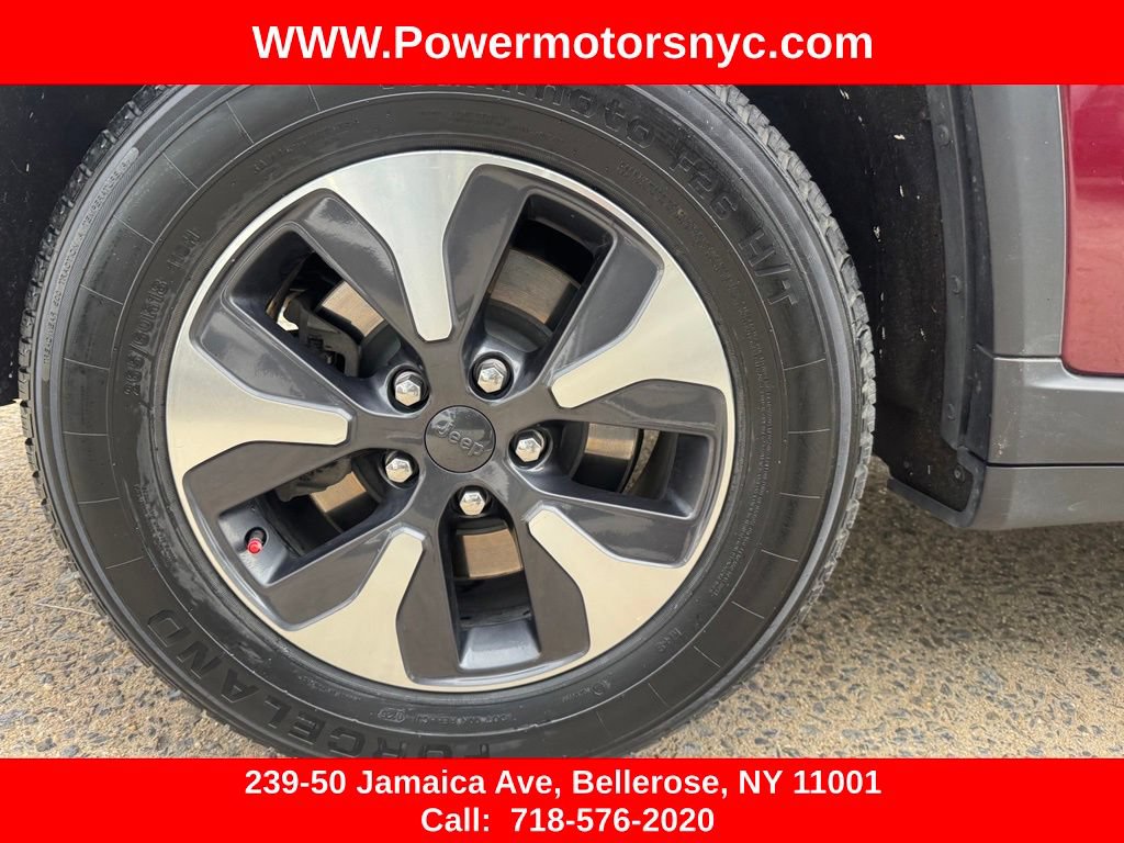 Used 2023 Jeep Grand Cherokee 4WD 4xe image 16