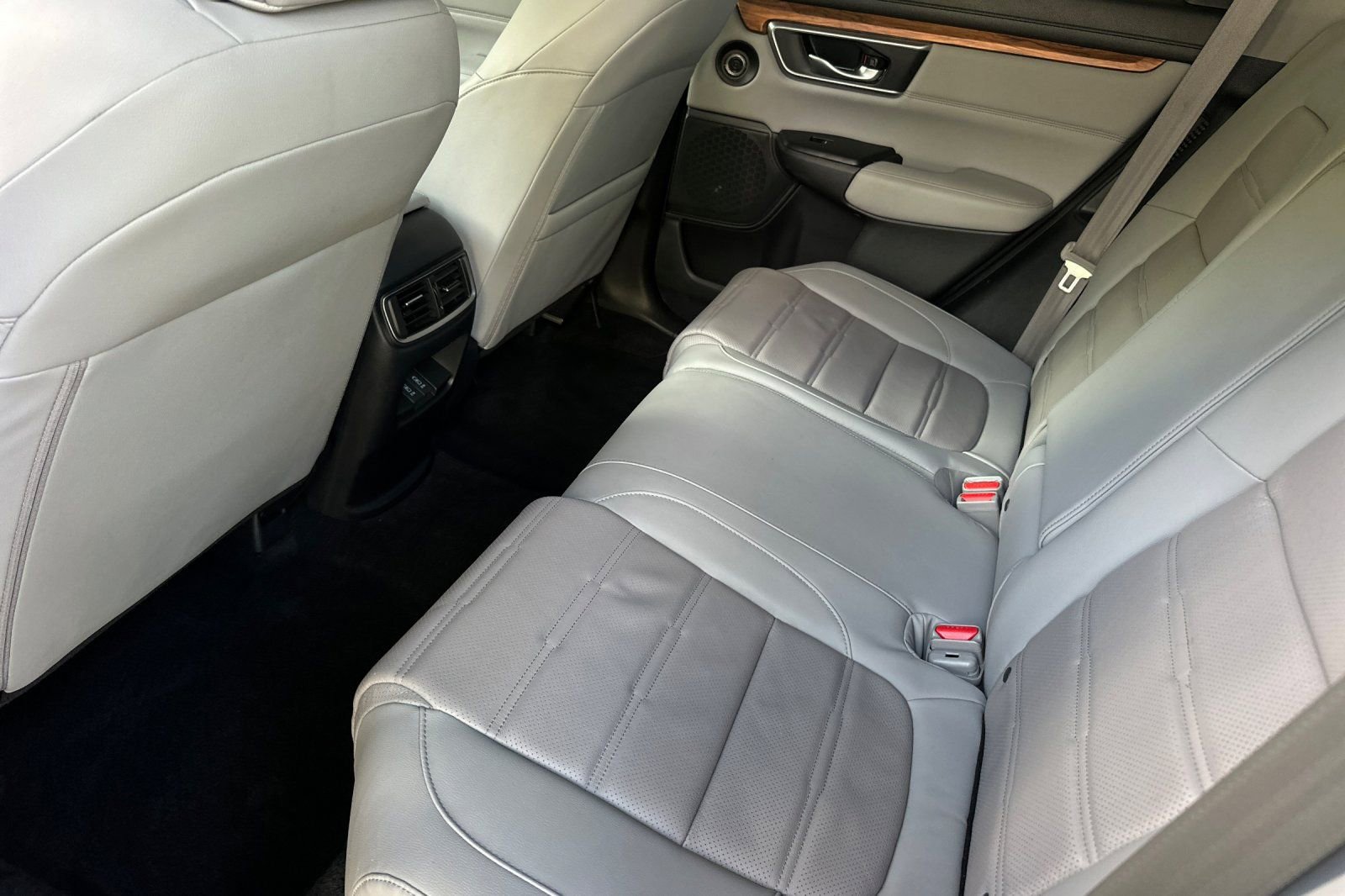 Used 2022 Honda CR-V Touring image 12