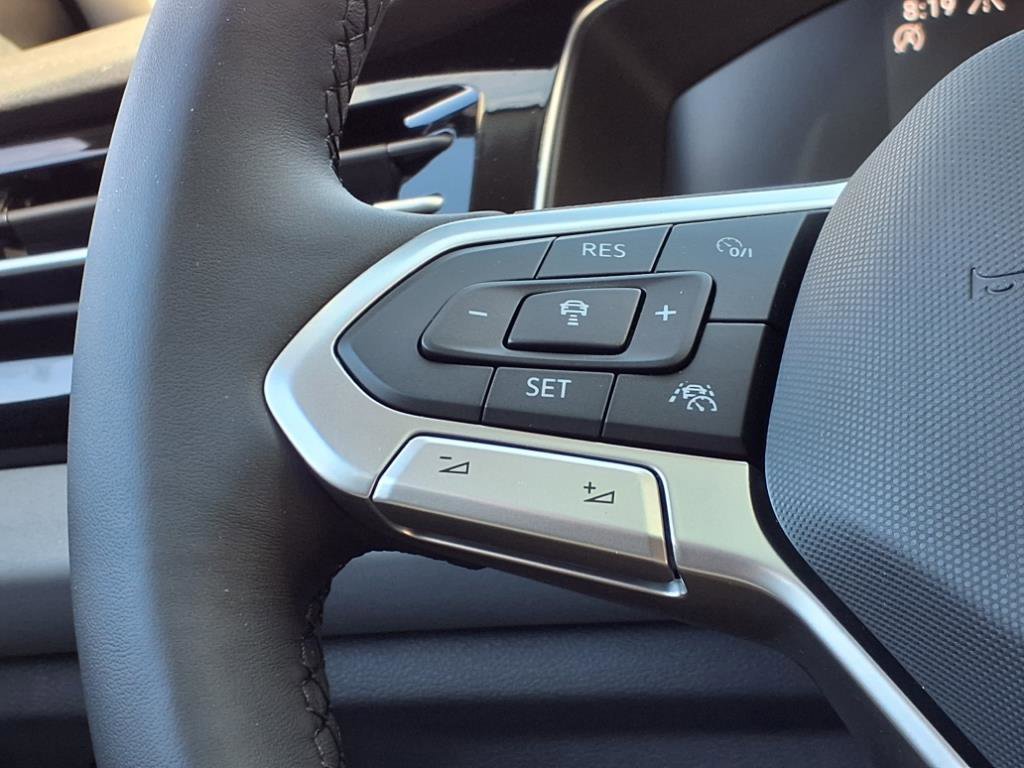 New 2025 Volkswagen Jetta SE image 21