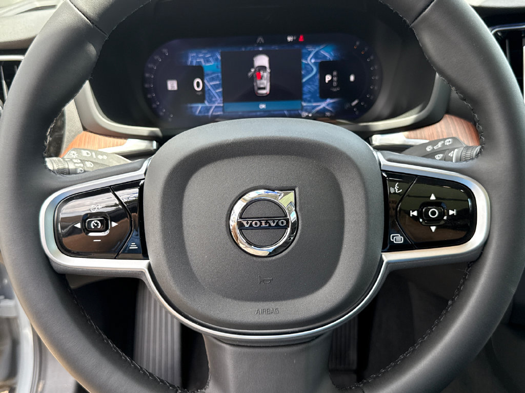 New 2026 Volvo V60 B5 Cross Country Plus w/ Climate Package AWD/4WD image 11