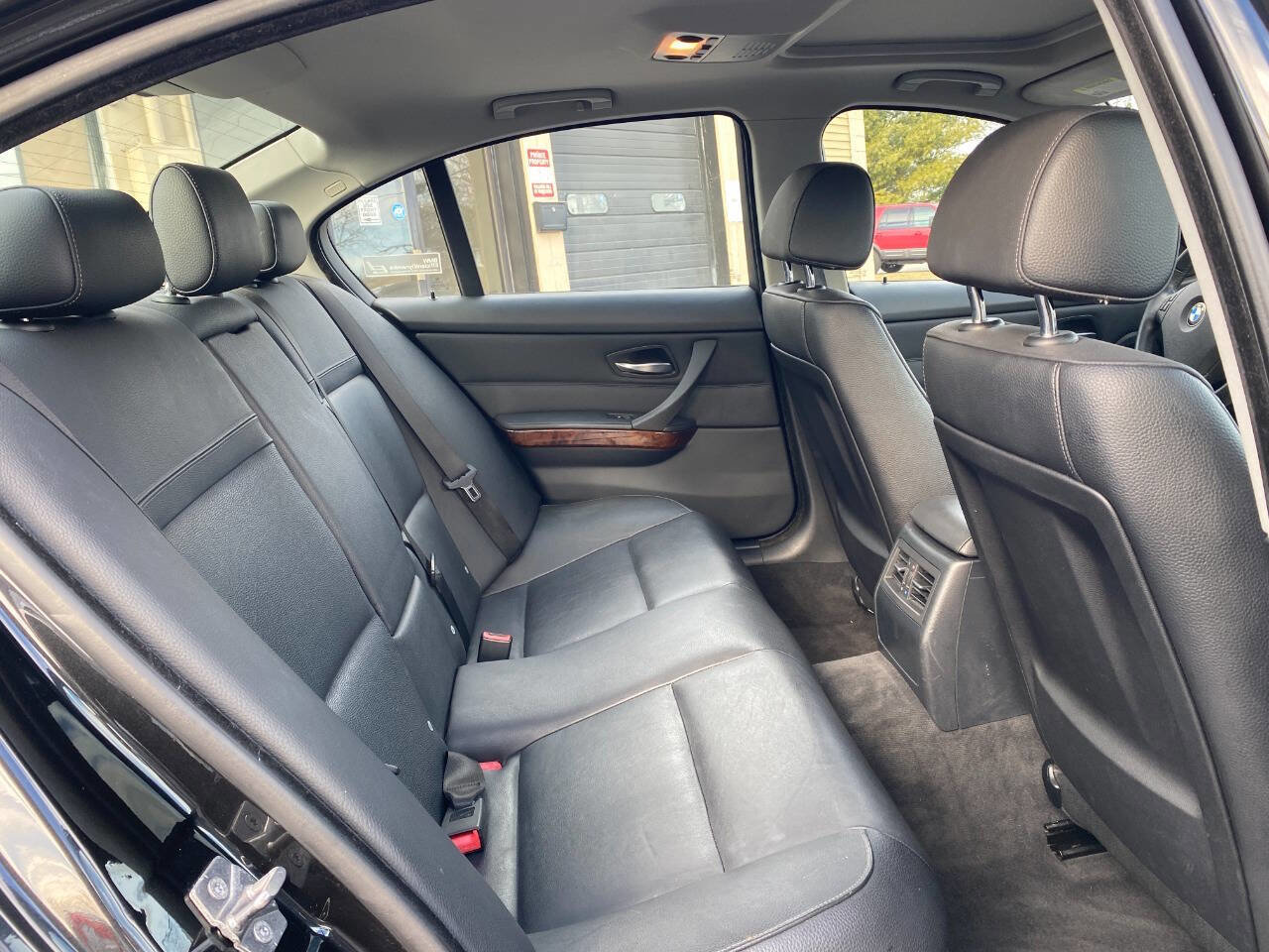 Used 2010 BMW 328i xDrive Sedan image 25