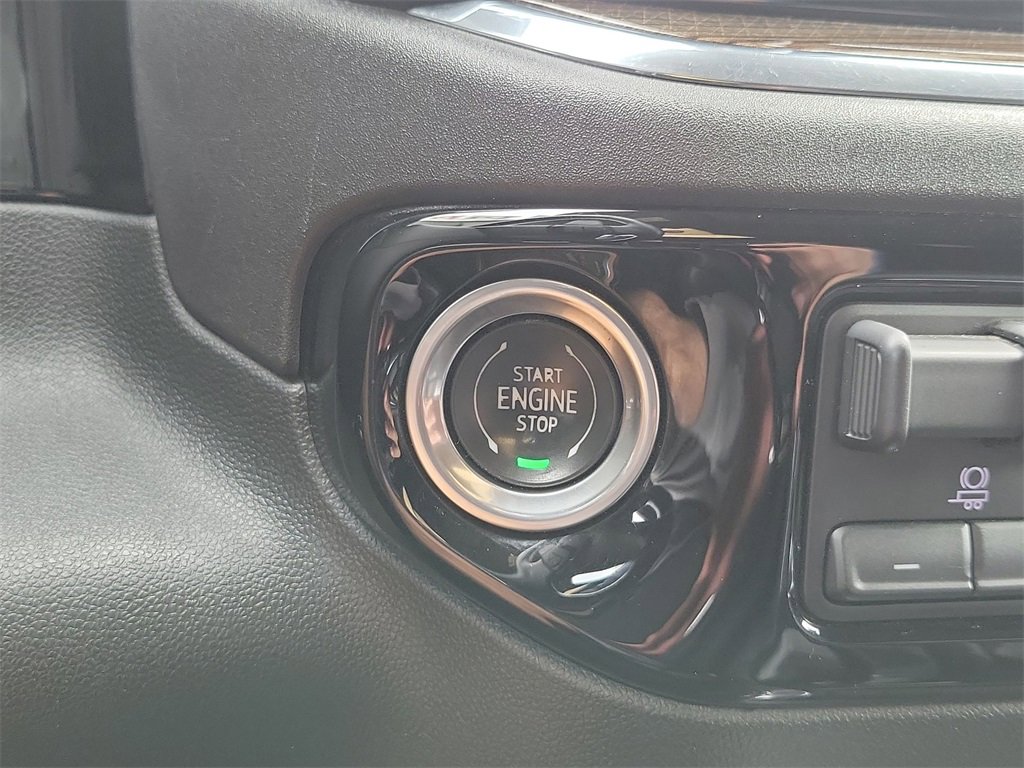 Used 2023 Chevrolet Silverado 1500 RST image 16