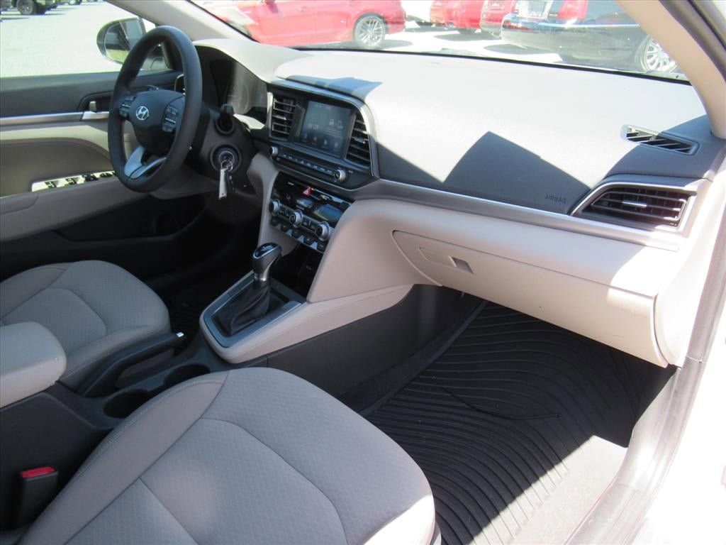 Used 2020 Hyundai Elantra SEL FWD image 11