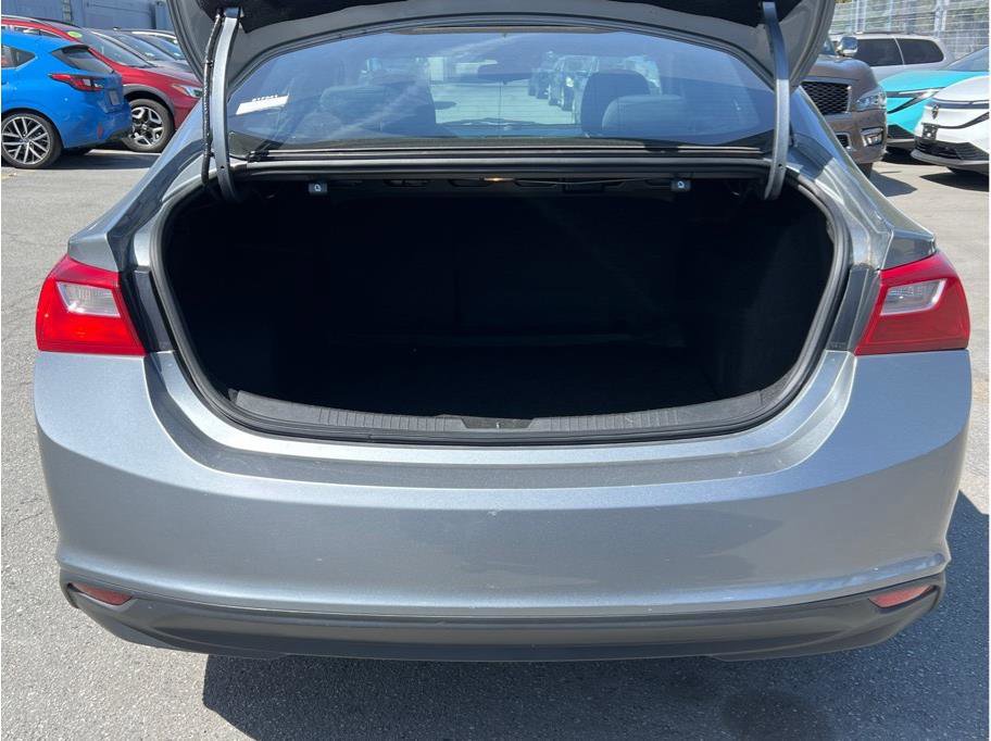 Used 2023 Chevrolet Malibu LT image 5
