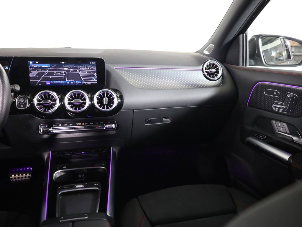 Used 2025 Mercedes-Benz GLA 35 AMG 4MATIC image 46