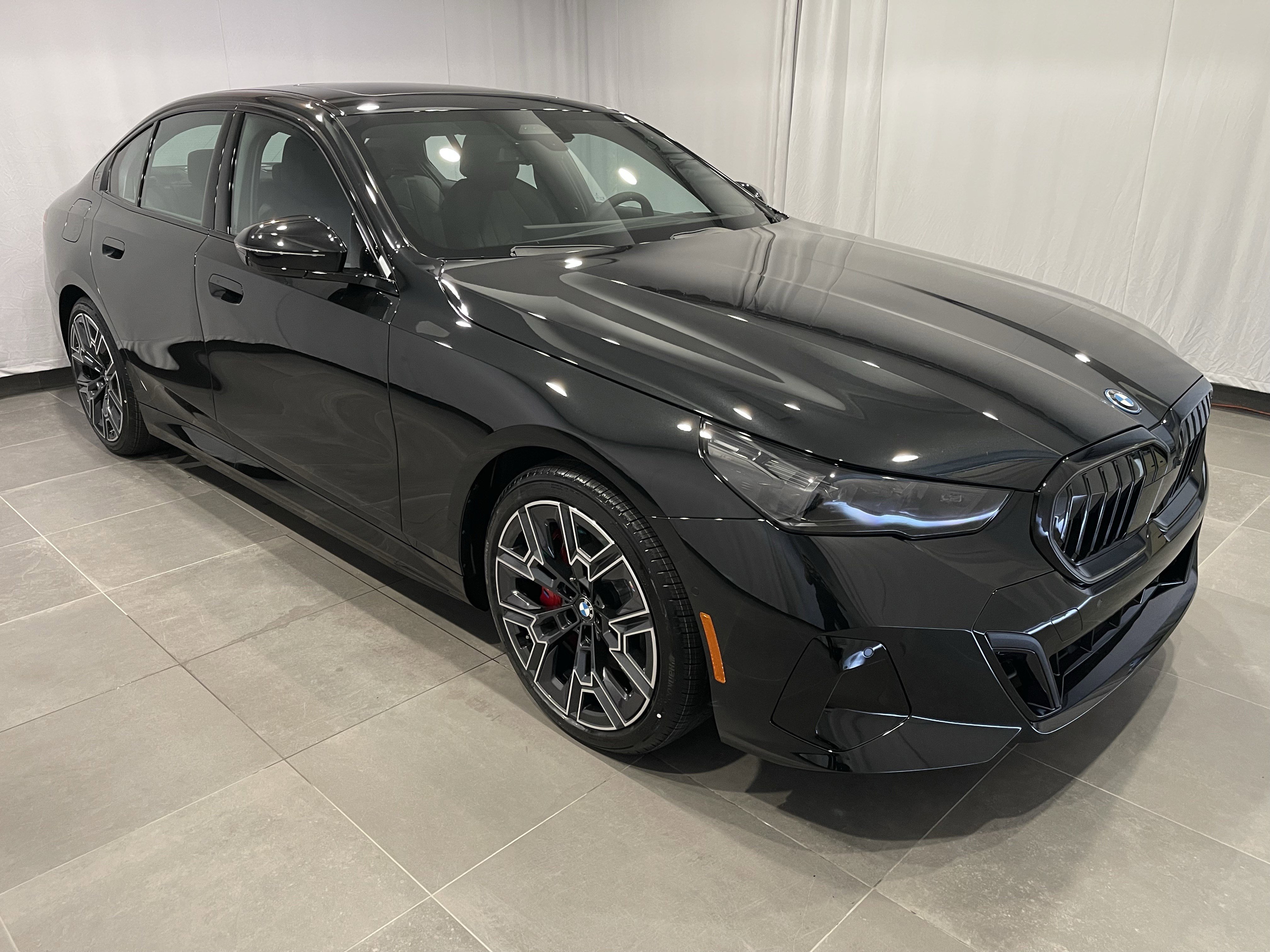 New 2026 BMW i5 eDrive40 w/ M Sport Package image 3