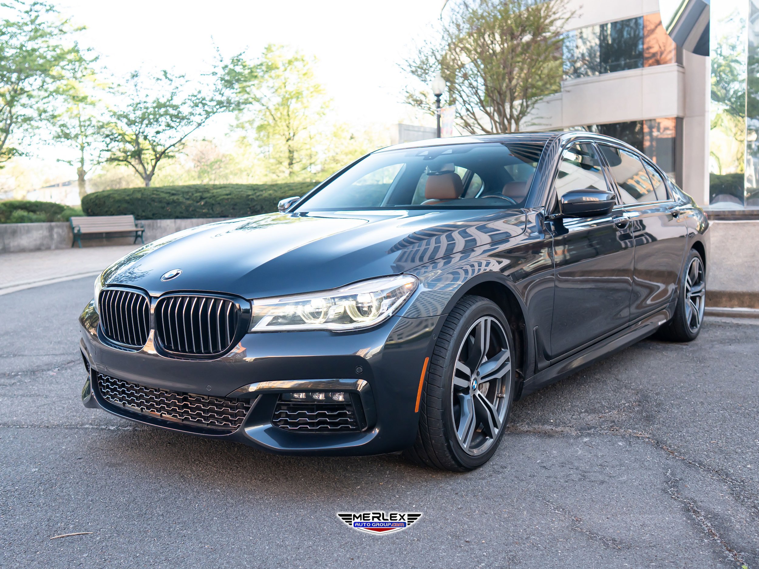 Used 2018 BMW 750i RWD image 3