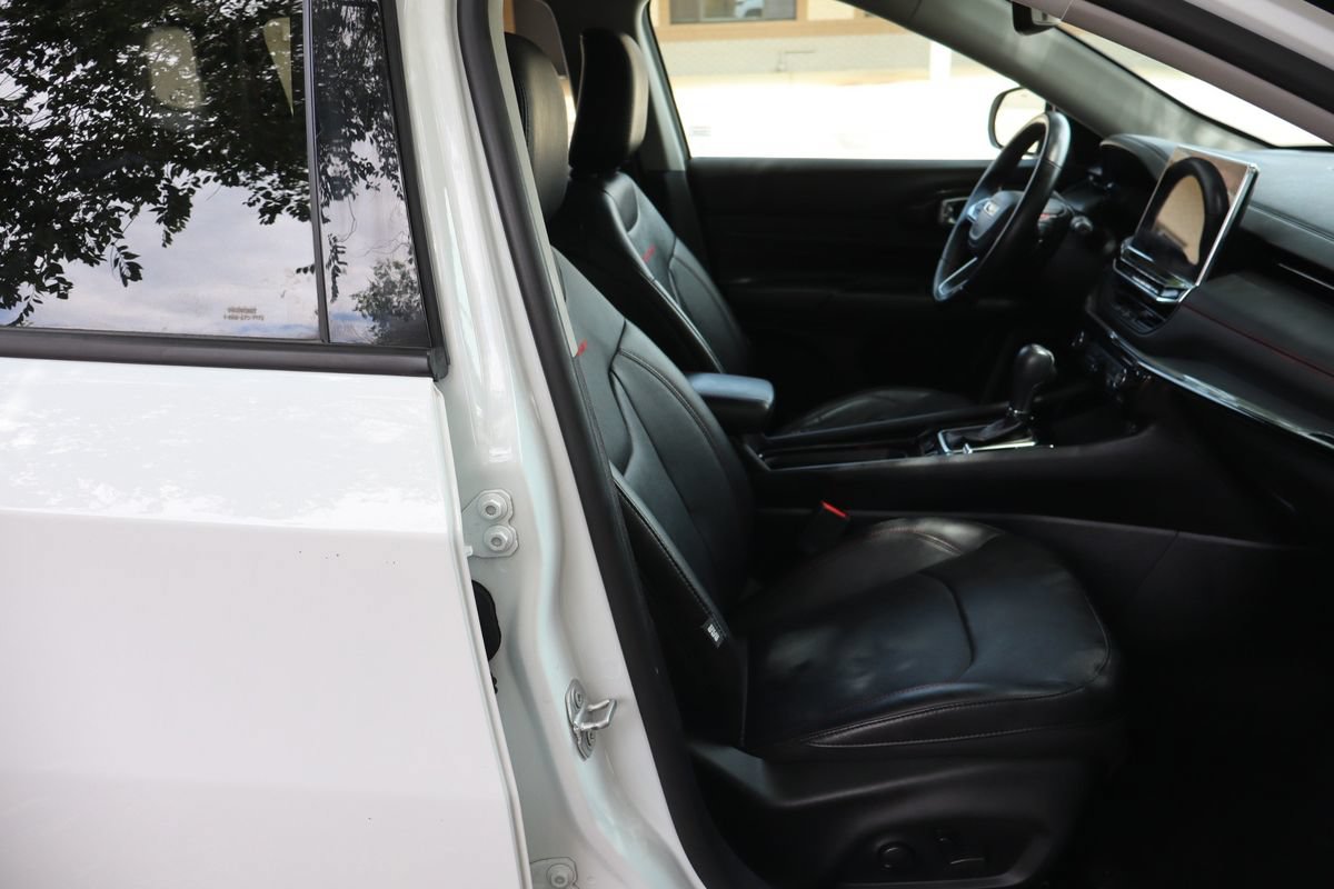 Used 2022 Jeep Compass Trailhawk w/ Trailhawk Elite Group AWD/4WD image 22