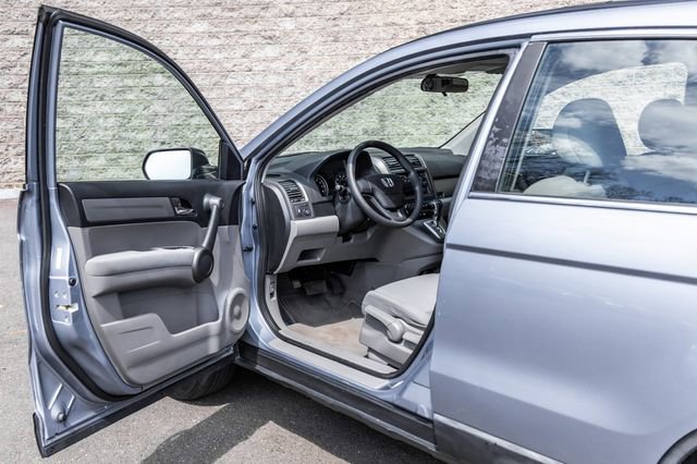 Used 2011 Honda CR-V LX image 23