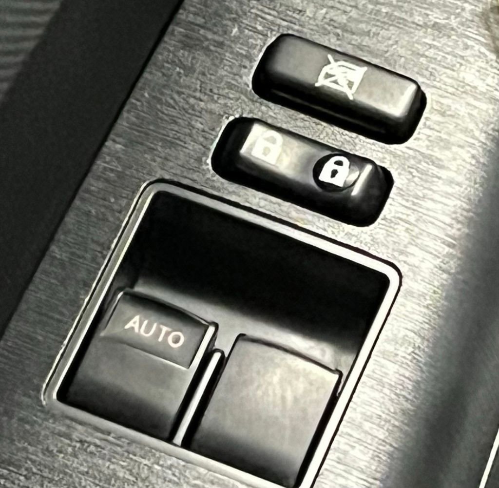 Used 2011 Scion tC image 16