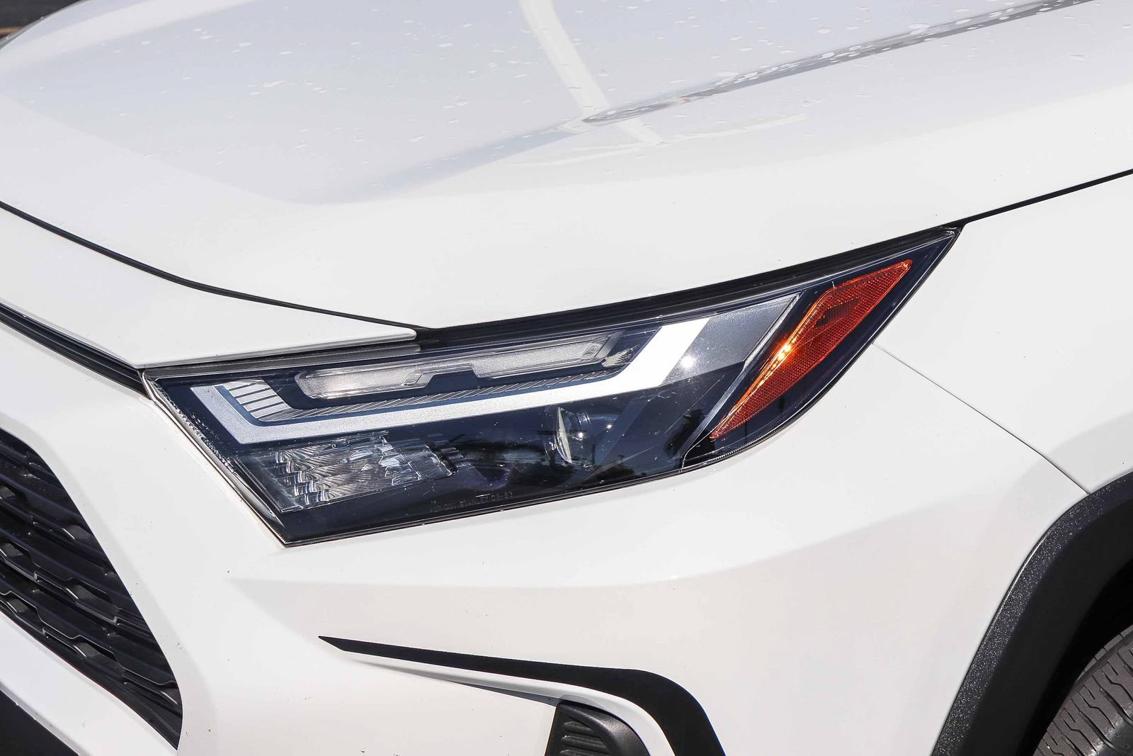 Used 2024 Toyota RAV4 XLE FWD image 10