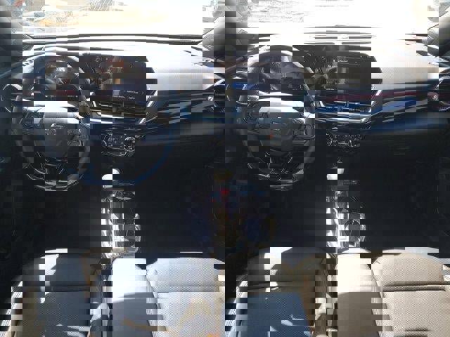 Used 2025 Chevrolet Trax RS w/ Sunroof Package FWD image 14