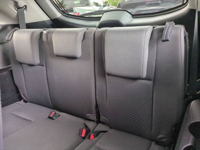 Certified 2017 Toyota Highlander LE FWD image 13