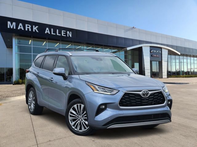 Used 2022 Toyota Highlander Platinum