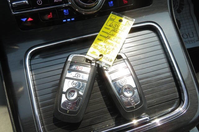 Used 2021 Lincoln Nautilus Reserve w/ Class II Trailer Tow Package image 26