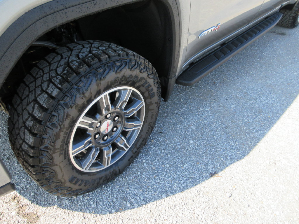 New 2026 GMC Sierra 1500 AT4 w/ AT4 Premium Package AWD/4WD image 14