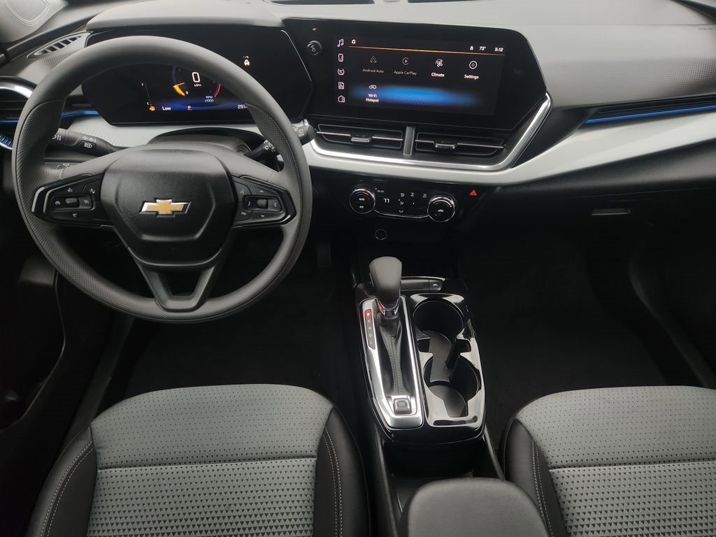 Used 2026 Chevrolet Trax LT image 27