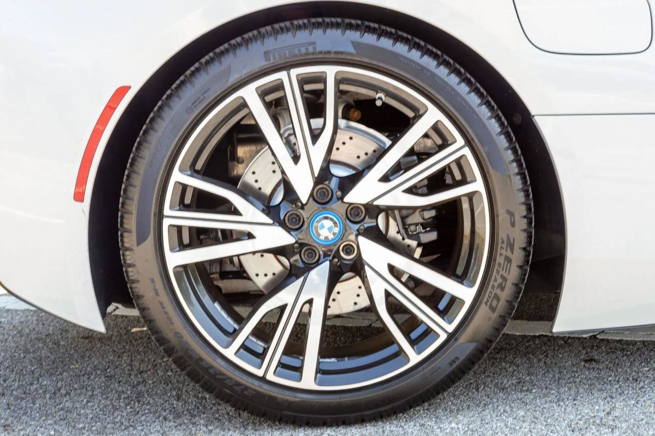 Used 2014 BMW i8 AWD/4WD image 15