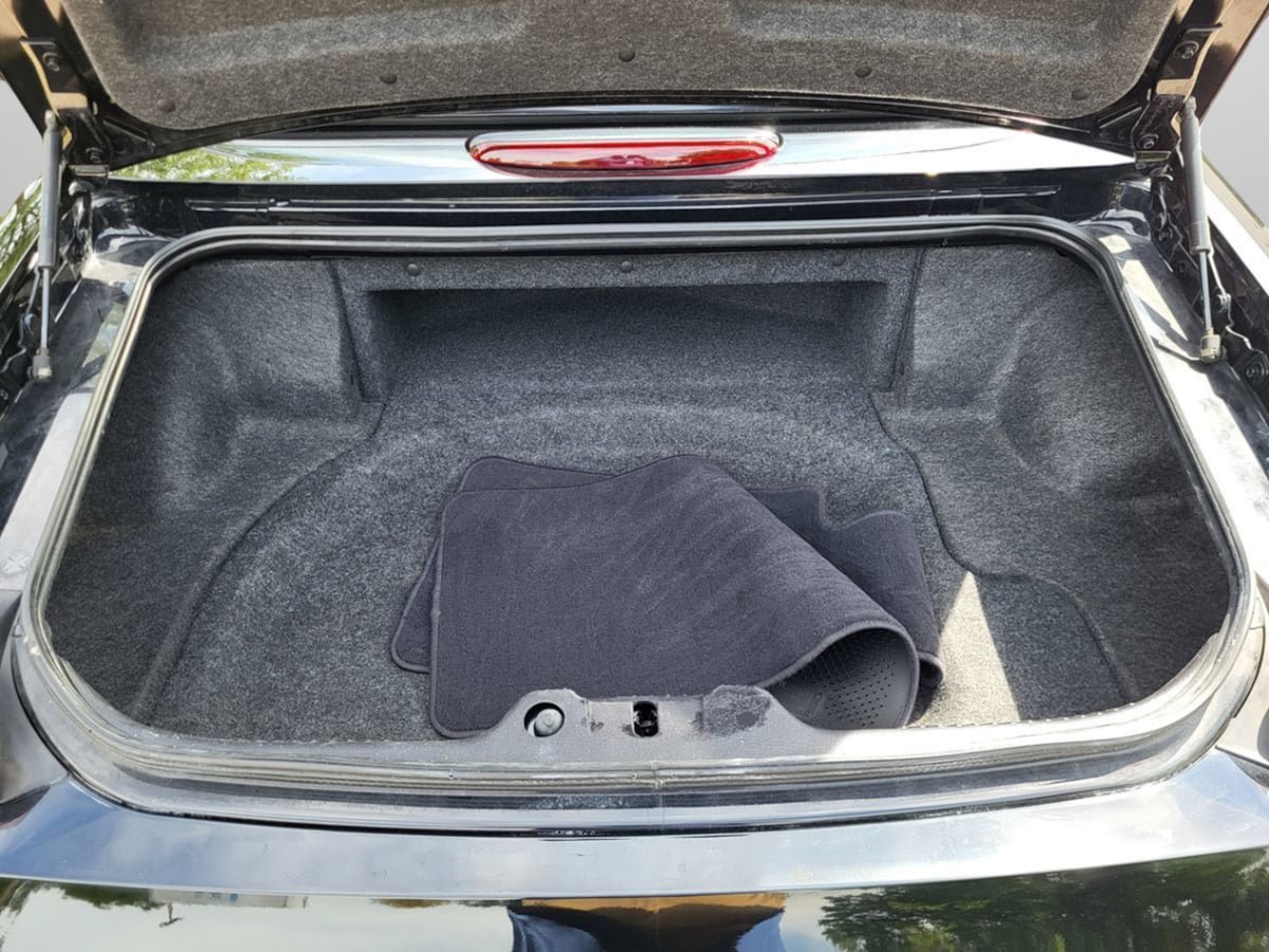 Used 2004 Ford Thunderbird RWD image 14