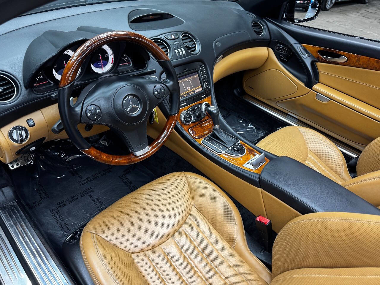 Used 2011 Mercedes-Benz SL 550 image 43