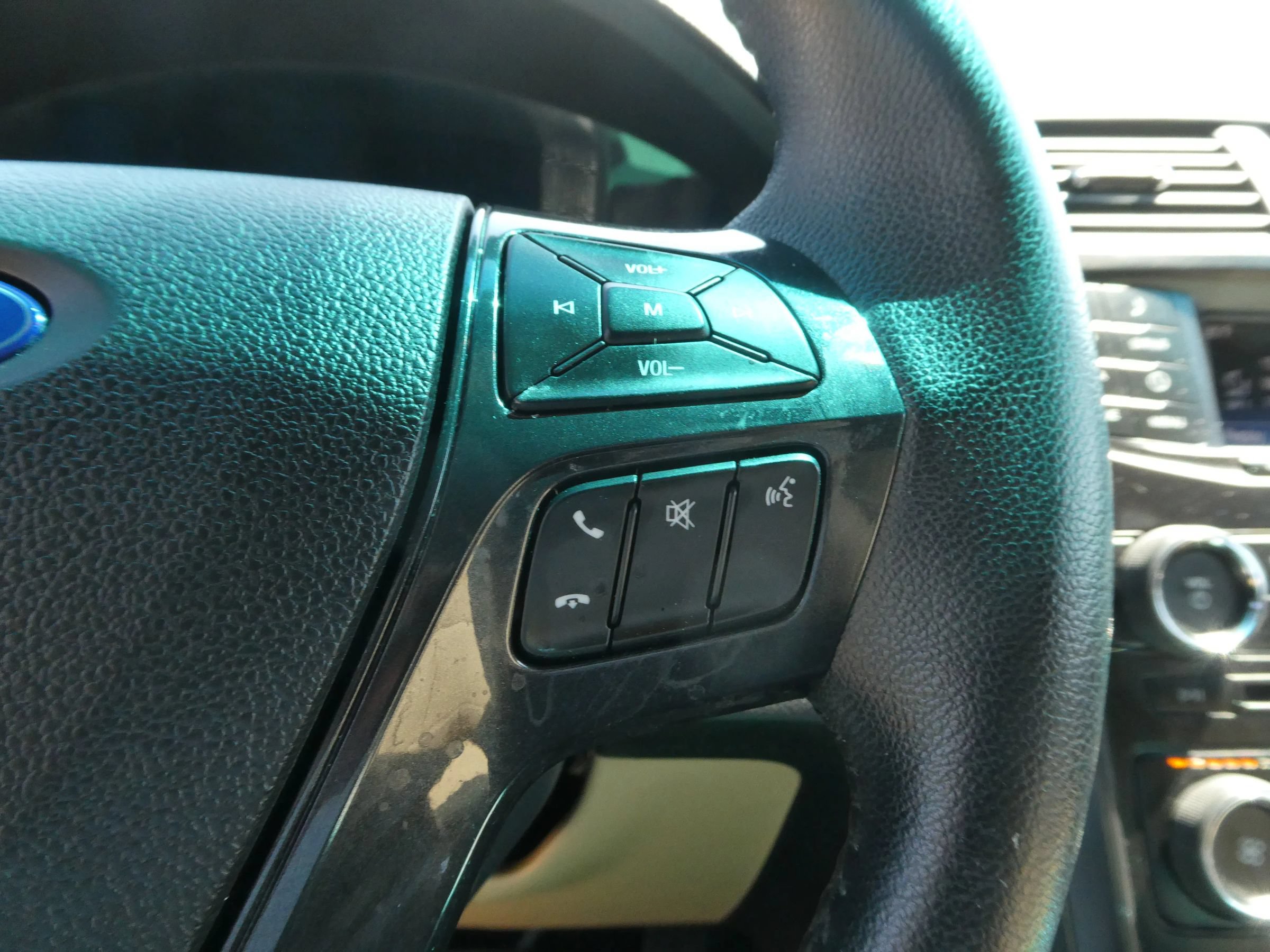 Used 2017 Ford Explorer XLT FWD image 19