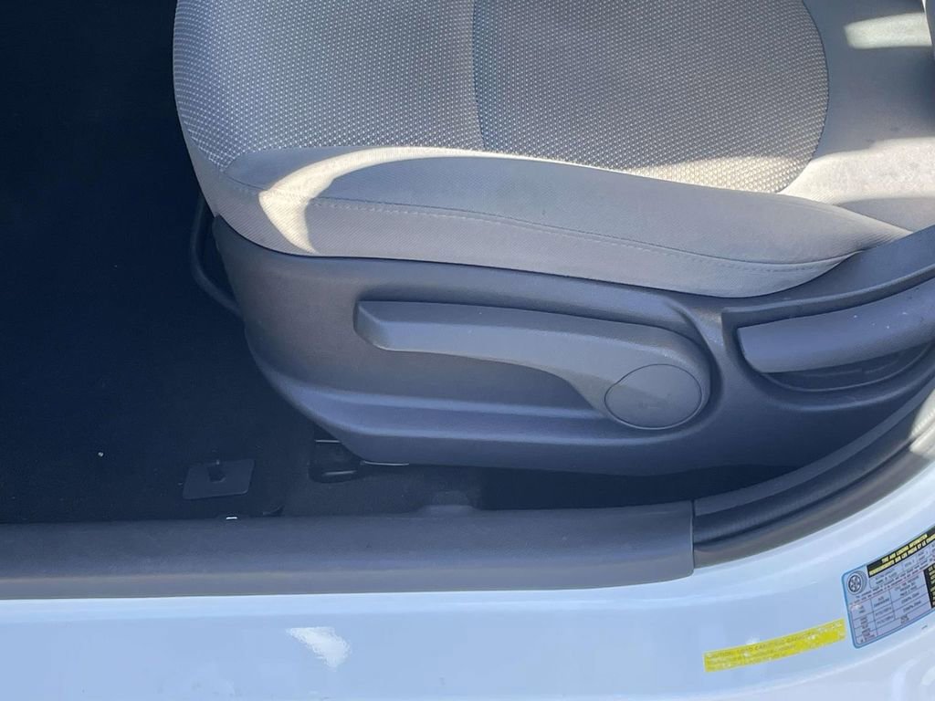 Used 2014 Hyundai Accent GS image 17