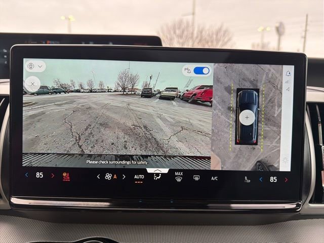 Used 2025 Ford Expedition Active image 36