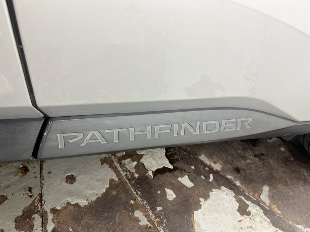 Used 2023 Nissan Pathfinder SV FWD image 26