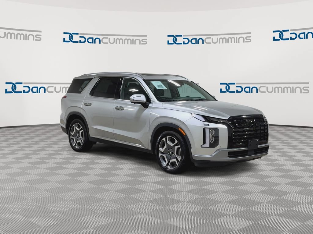 Used 2024 Hyundai Palisade Limited AWD/4WD image 2