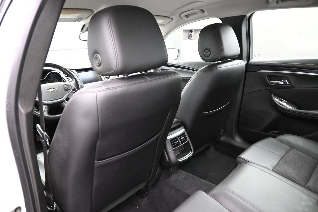 Used 2020 Chevrolet Impala LT FWD image 26