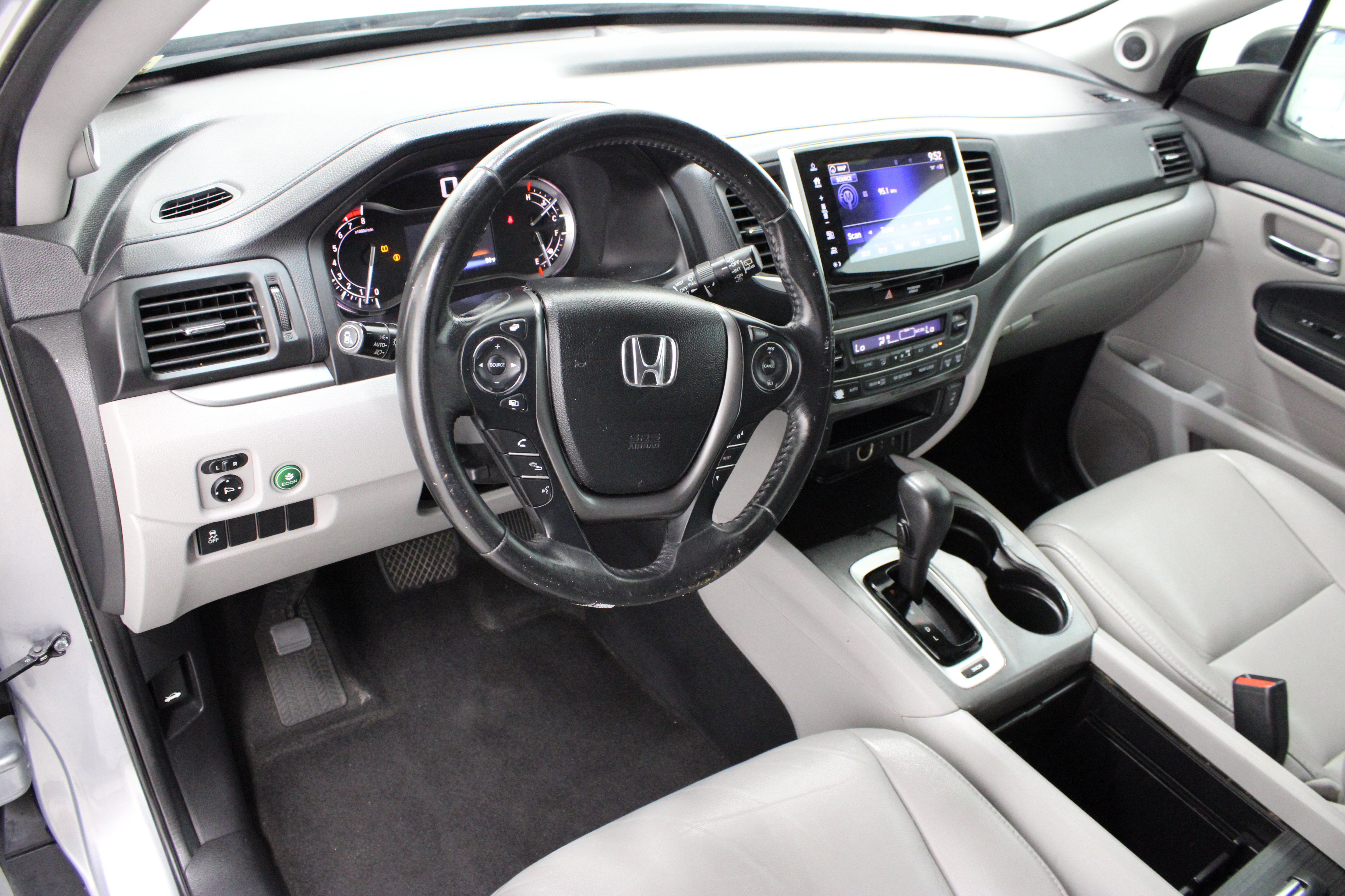 Used 2018 Honda Pilot EX-L image 13