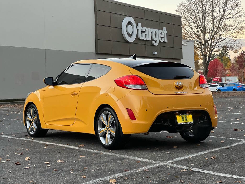 Used 2012 Hyundai Veloster w/ Style Pkg FWD image 3