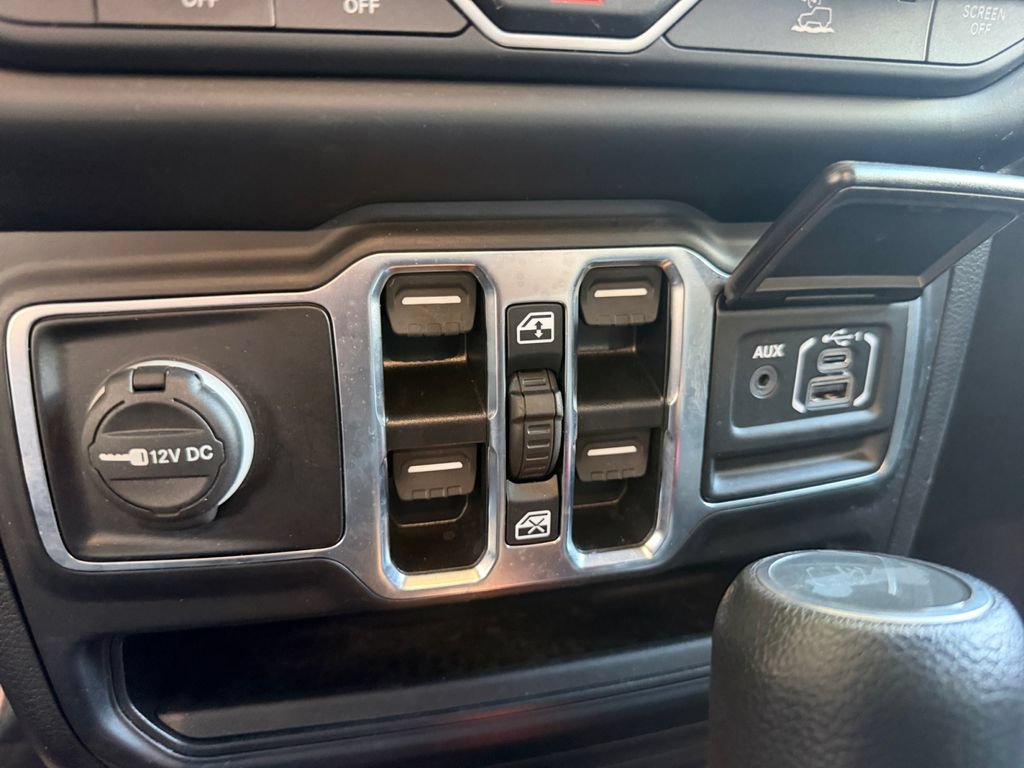 Used 2022 Jeep Wrangler Unlimited Sport AWD/4WD image 21