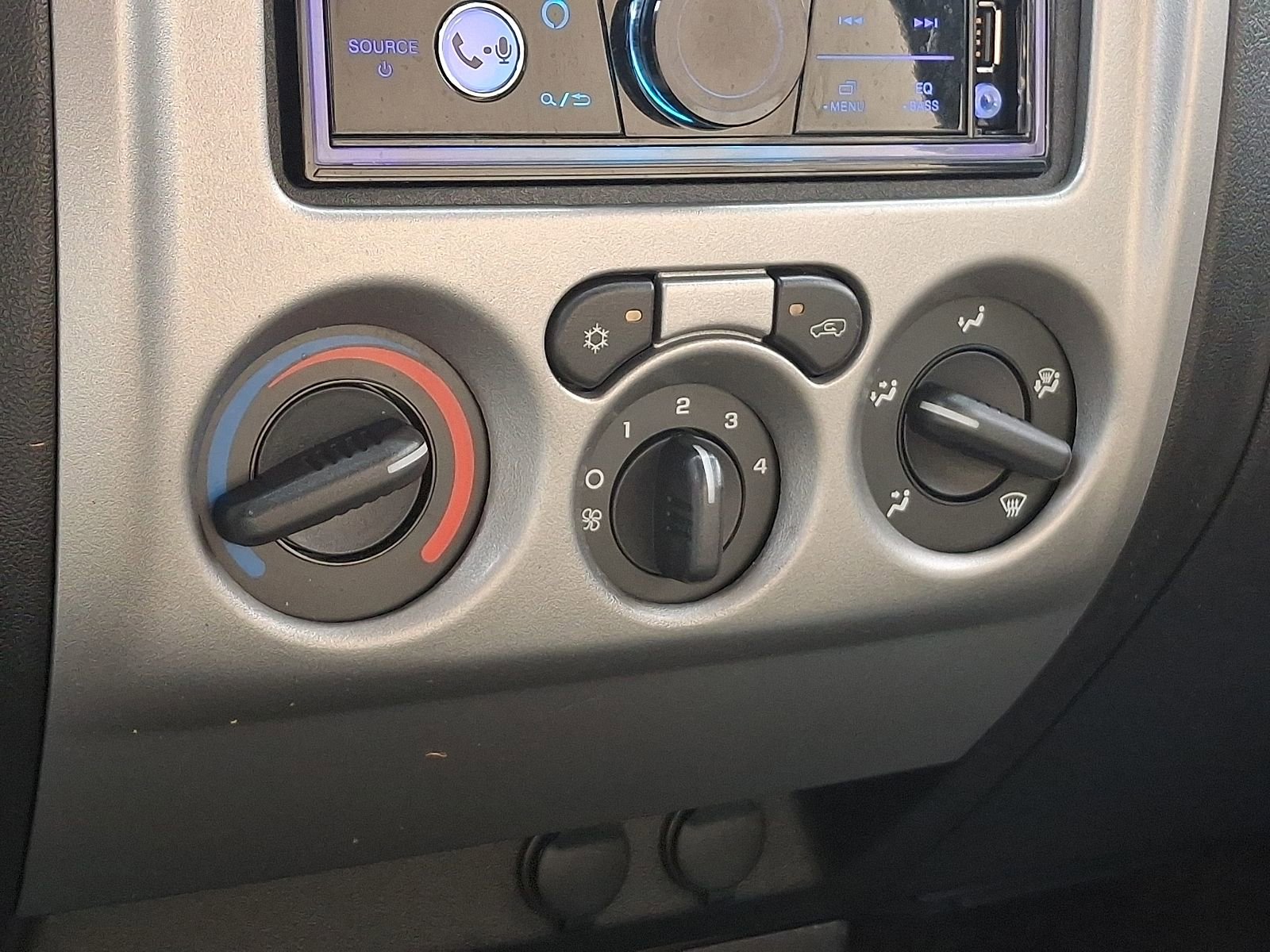 Used 2011 GMC Canyon SLE image 16