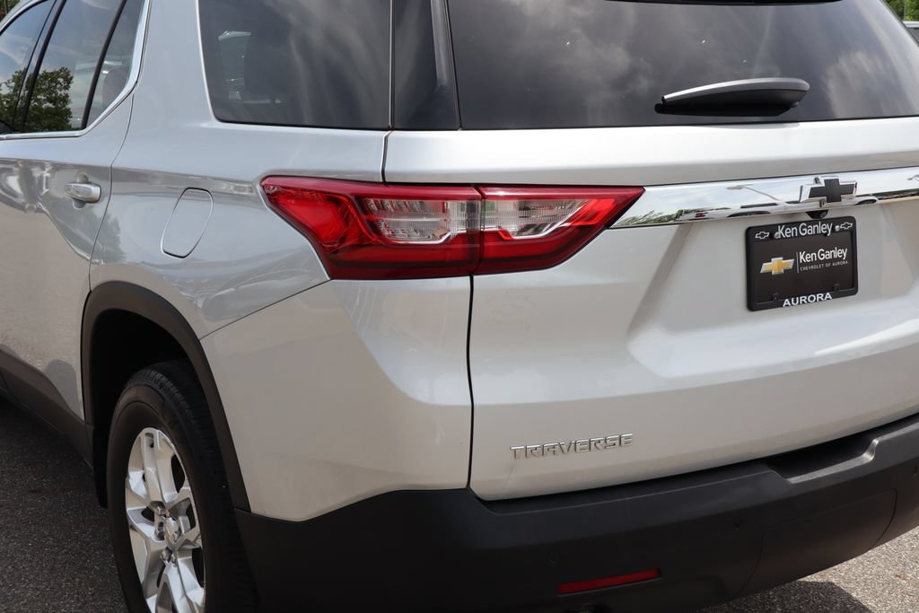 Used 2021 Chevrolet Traverse LT FWD image 30