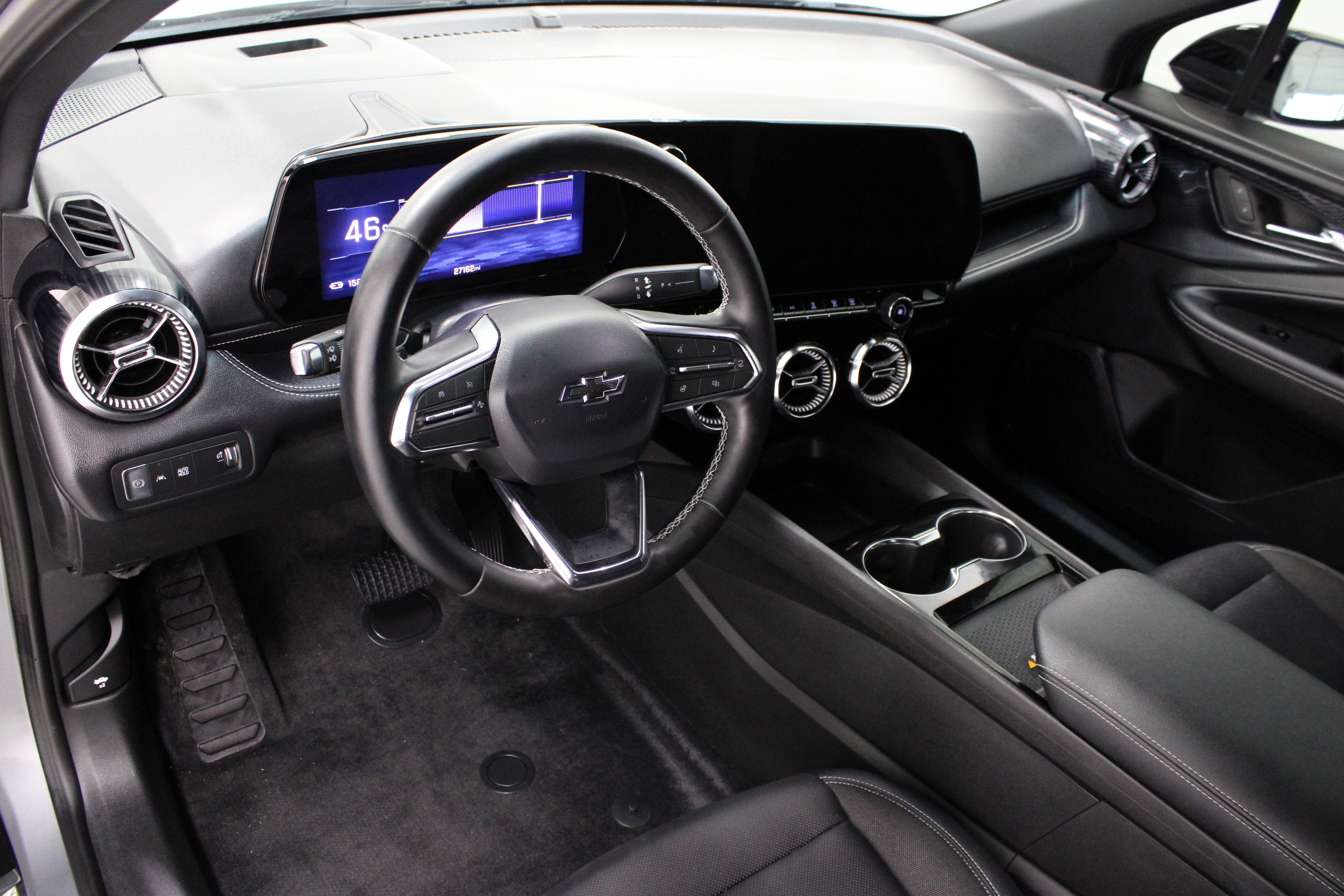 Used 2025 Chevrolet Blazer EV LT FWD image 13
